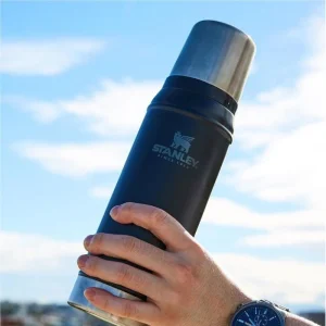 فلاسک استنلی مدل Classic Bottle 0.75 لیتر